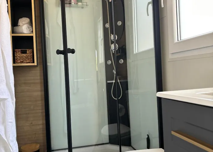 House Olisander Vikendica