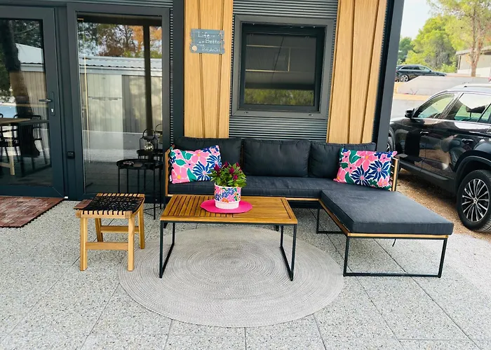 House Olisander Vikendica *