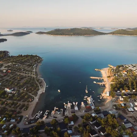 House Olisander Feriehus Drage